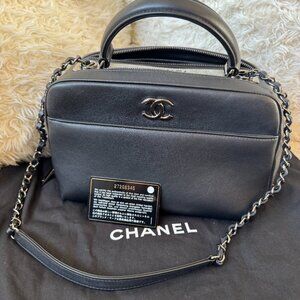 Chanel TRENDY CC Shoulder Bowling Bag Top Handle Calfskin Black Leather Medium